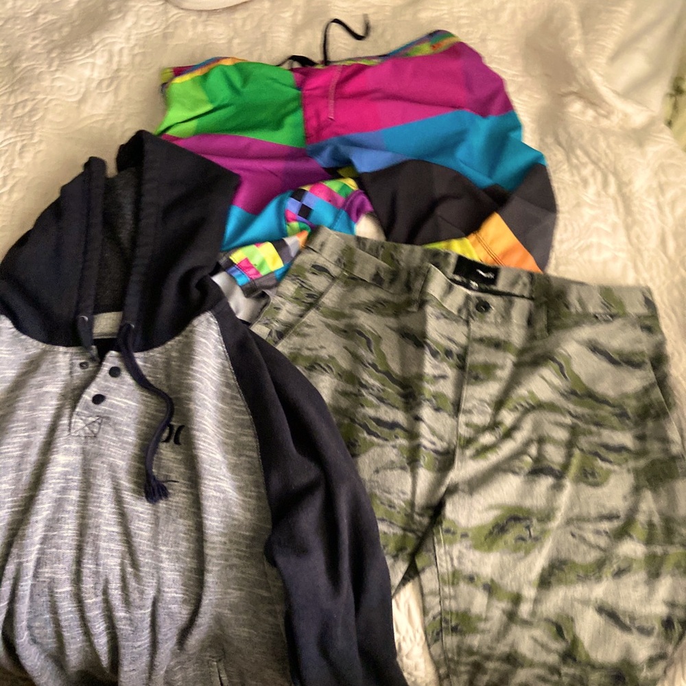 Hurry Bundle sweatshirt XL and bottoms 34